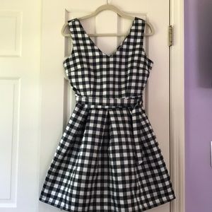 BLACK AND WHITE CHECKERED DRESS